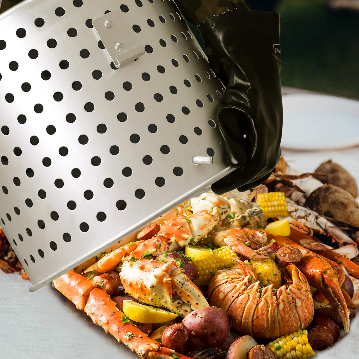 60 Qt. Seafood Boil Pot with Basket and Burner W4870