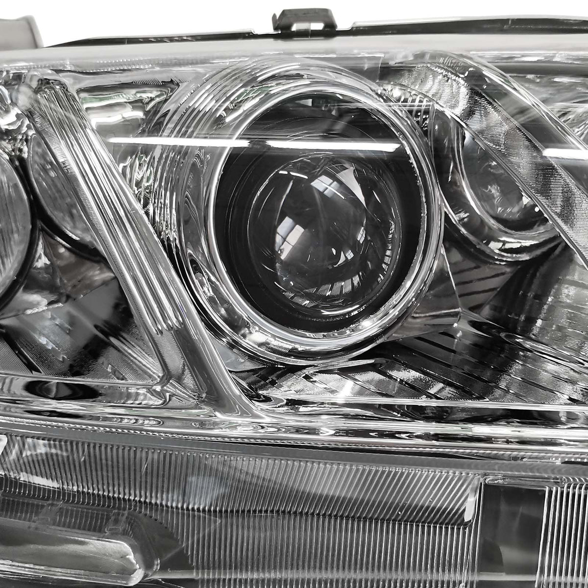 Chrome Clear Lens Projector Headlight Replacement Kit Pair of LH+RH S852